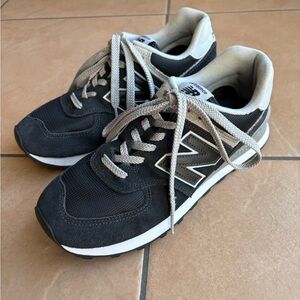 New Balance 574 Black and White Women Shoes